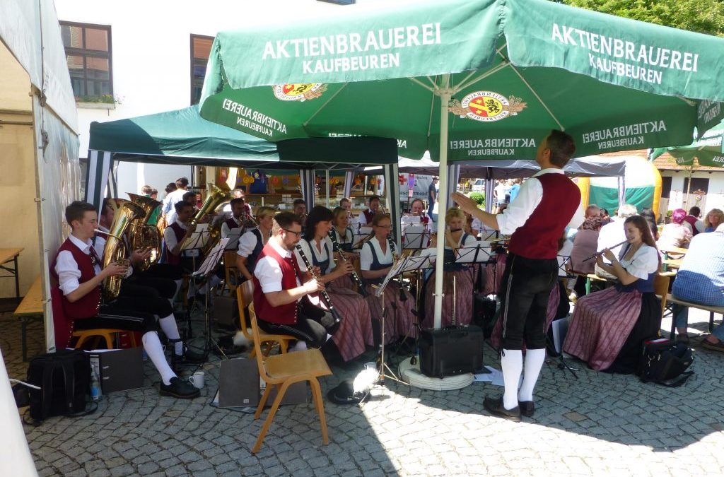 Unterhaltungsmusik beim Pfingstmarkt in Waal am 21.05.2018